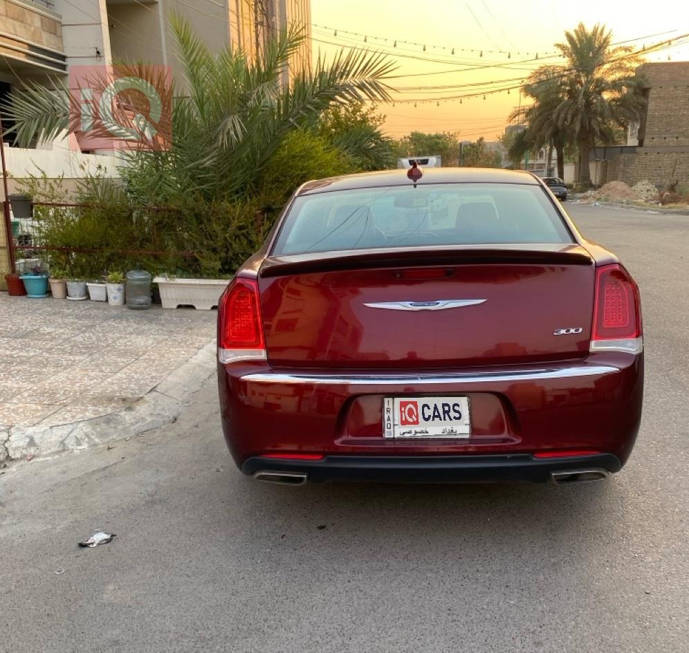 كرايسلر 300